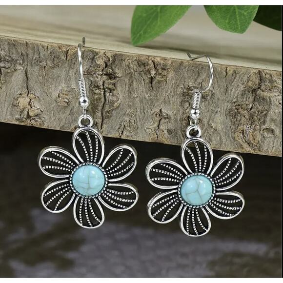 Turquoise Flower Necklace & Earring Set Vintage Boho Silvertone NEW - Picture 3 of 8